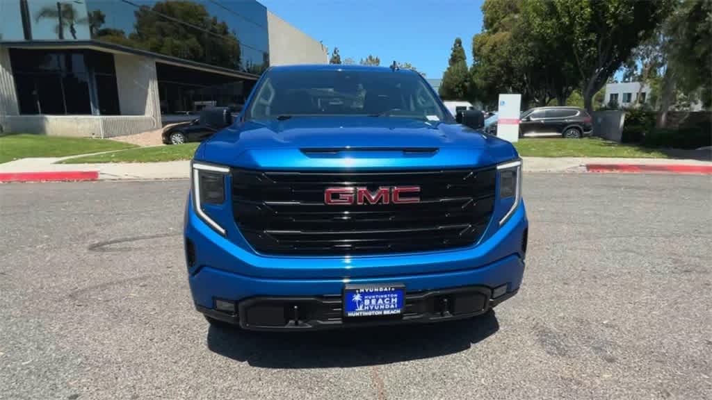 Thumbnail: 2023 GMC Sierra 1500 - 3