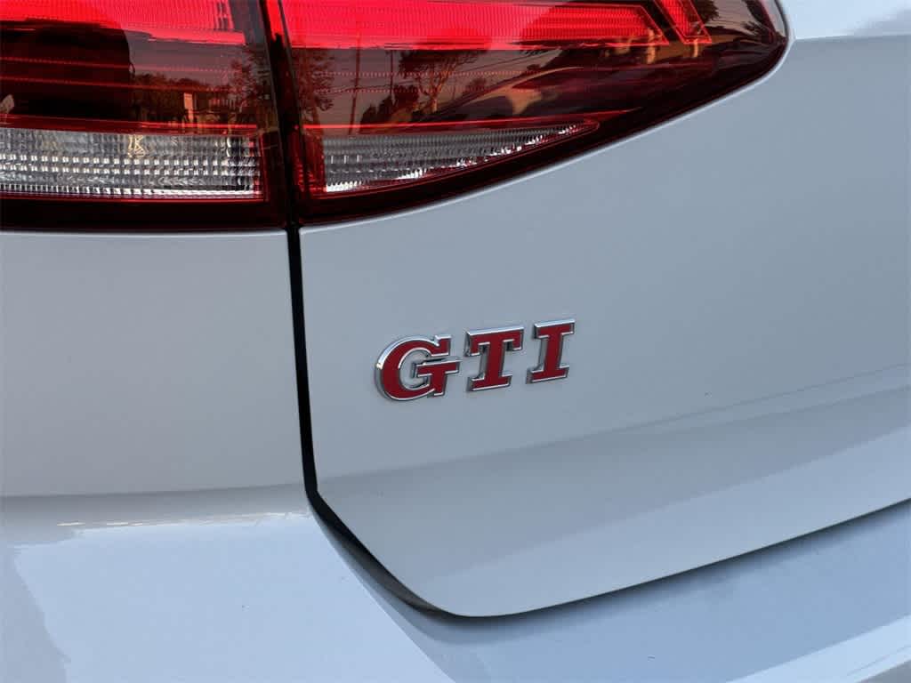 Thumbnail: 2019 Volkswagen Golf - 31