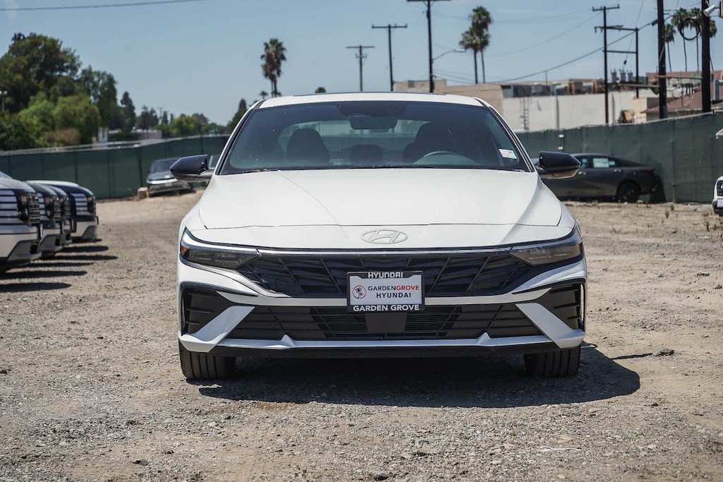 New 2026 Hyundai Elantra SEL Sport Premium Sedan