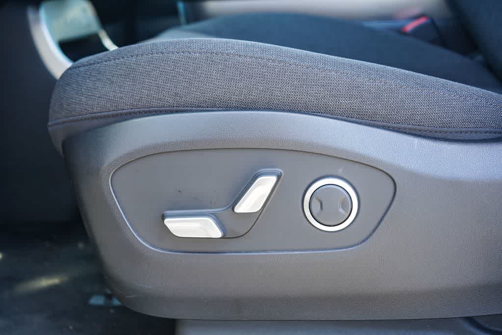 2026 Hyundai IONIQ 9 SE - Photo 20