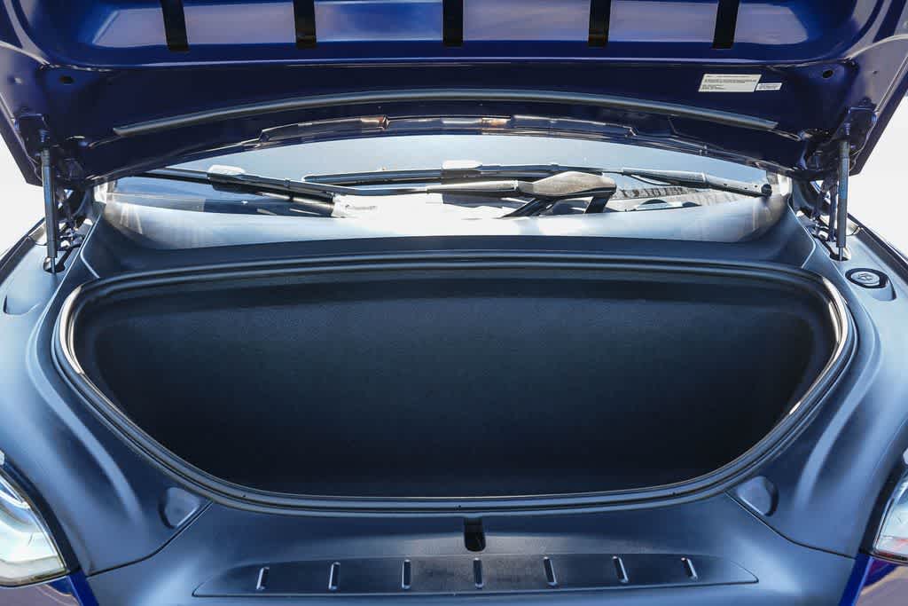 Thumbnail: 2022 Tesla Model X - 26