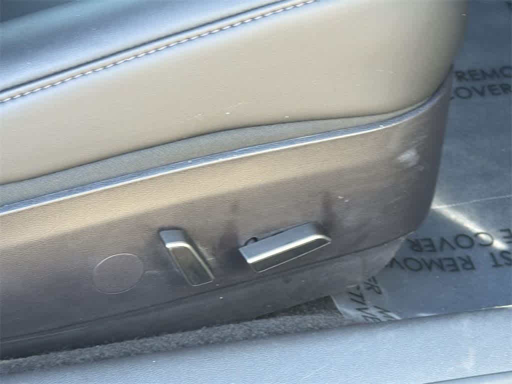 Thumbnail: 2022 Tesla Model 3 - 41