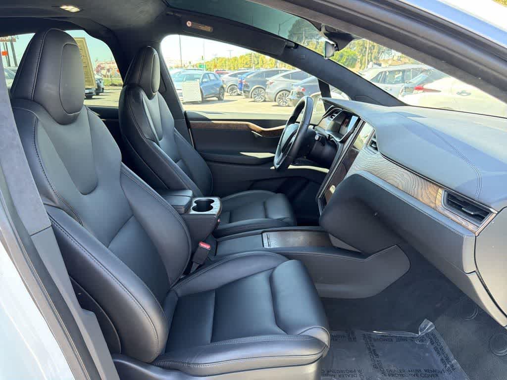 Thumbnail: 2020 Tesla Model X - 41