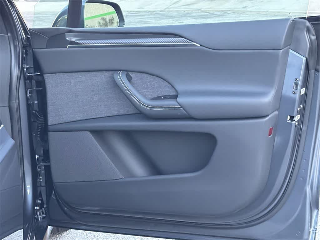 Thumbnail: 2022 Tesla Model X - 34