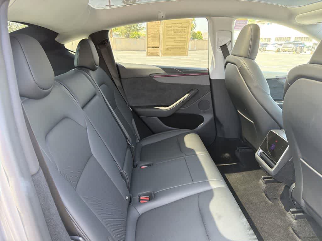 Thumbnail: 2026 Tesla Model Y - 40