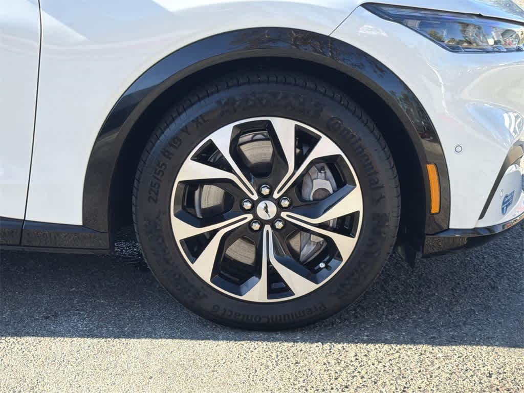 Thumbnail: 2021 Ford Mustang Mach-E - 44