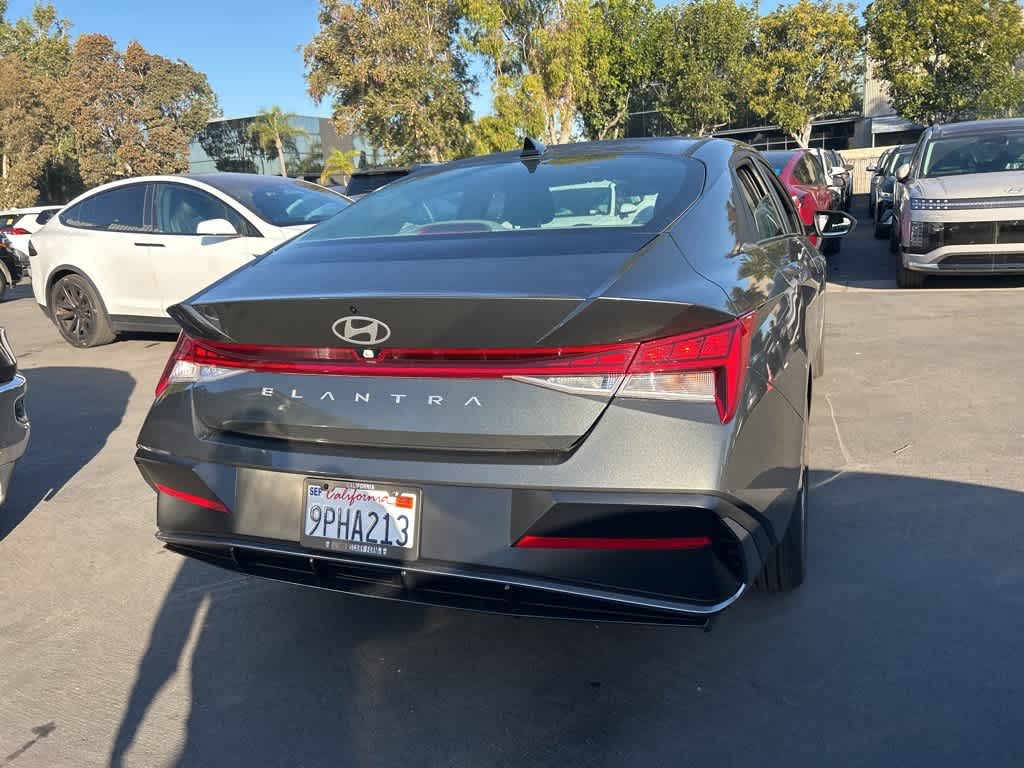 Thumbnail: 2025 Hyundai Elantra - 3