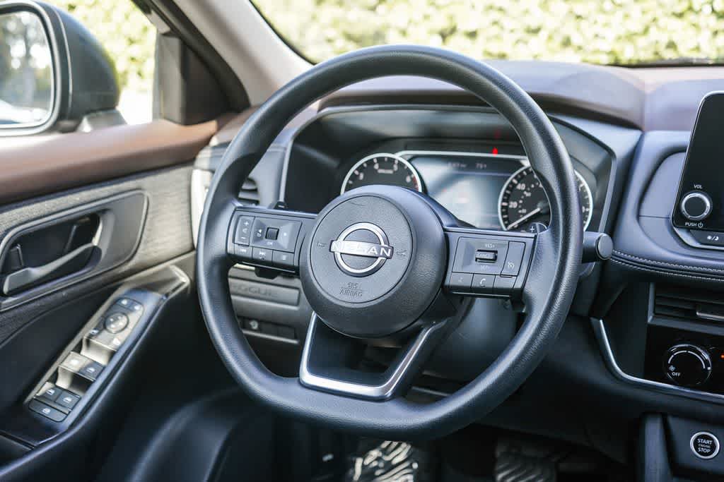 Thumbnail: 2023 Nissan Rogue - 15