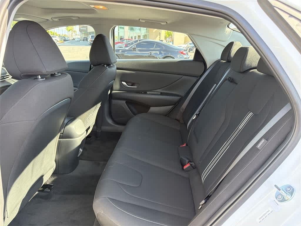 Thumbnail: 2025 Hyundai Elantra - 31