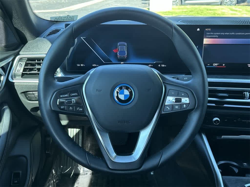 Thumbnail: 2023 BMW i4 - 21