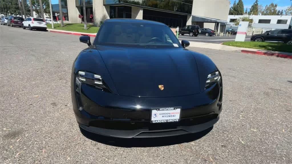 Thumbnail: 2021 Porsche Taycan - 3