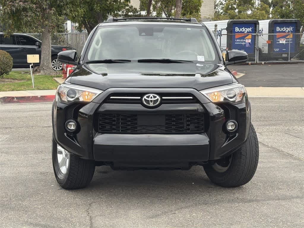 2021 Toyota 4Runner SR5 photo 2