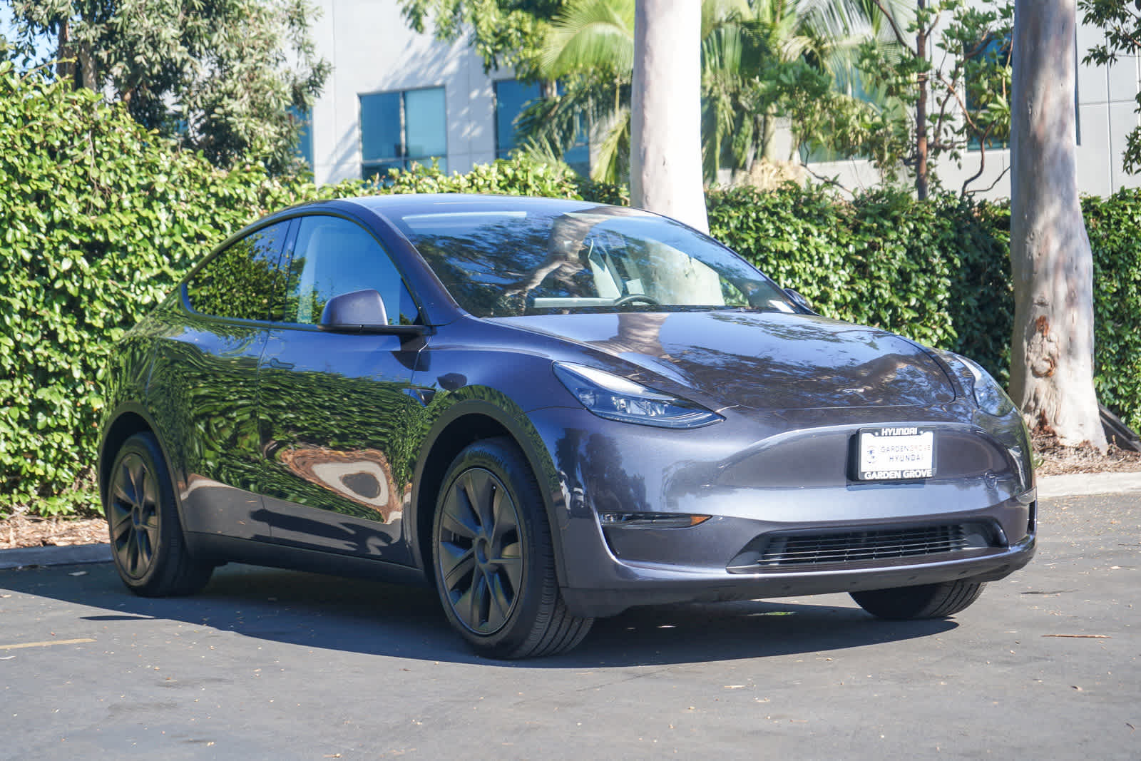 Thumbnail: 2025 Tesla Model Y - 3