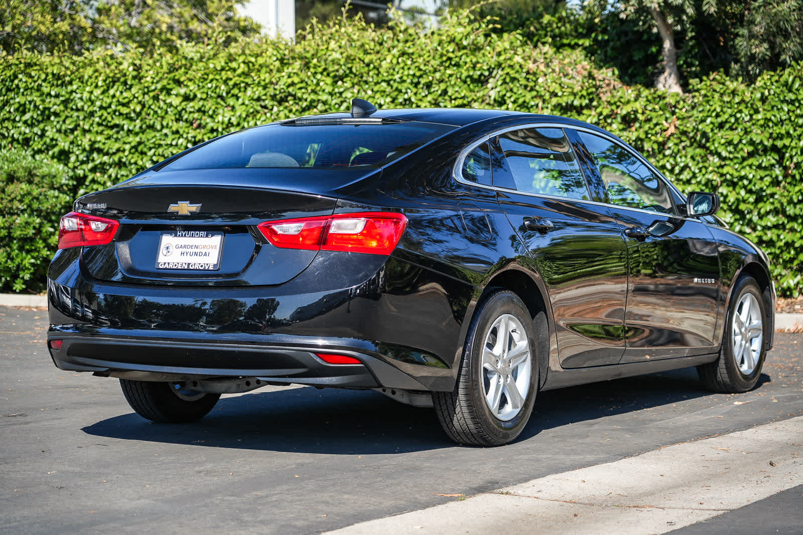 Thumbnail: 2023 Chevrolet Malibu - 5