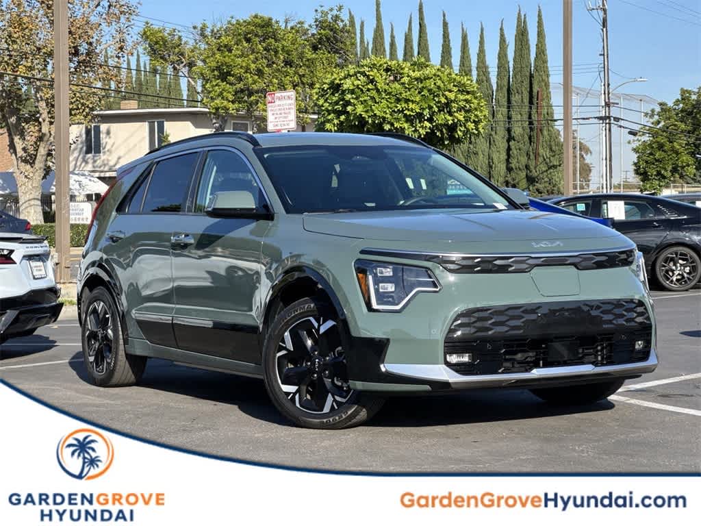 Thumbnail: 2023 Kia Niro - 1