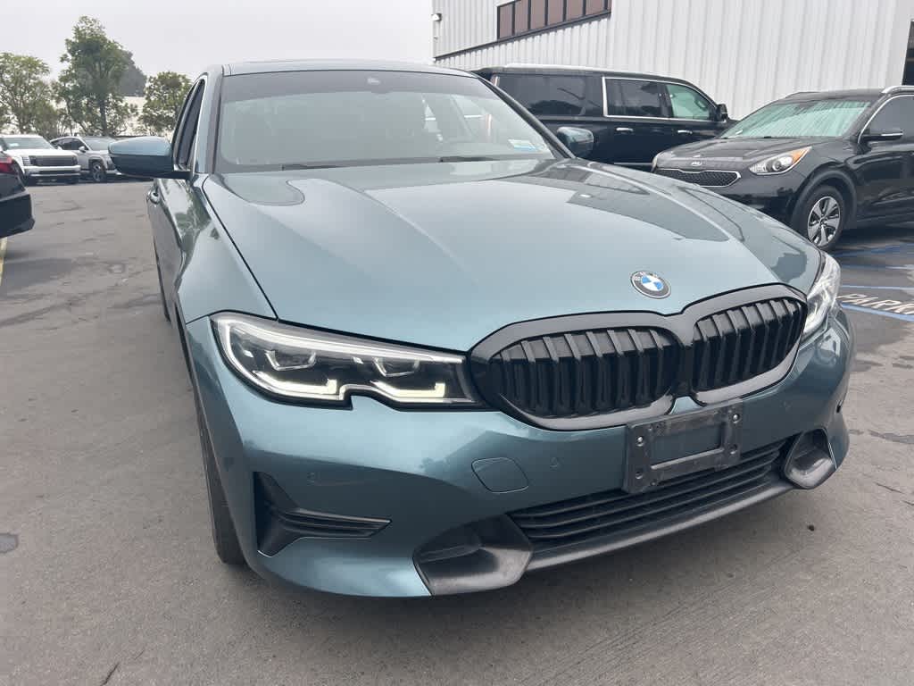 2021 BMW 3 Series 330i's photo