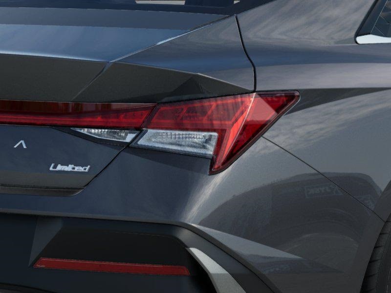 Thumbnail: 2025 Hyundai Elantra - 10