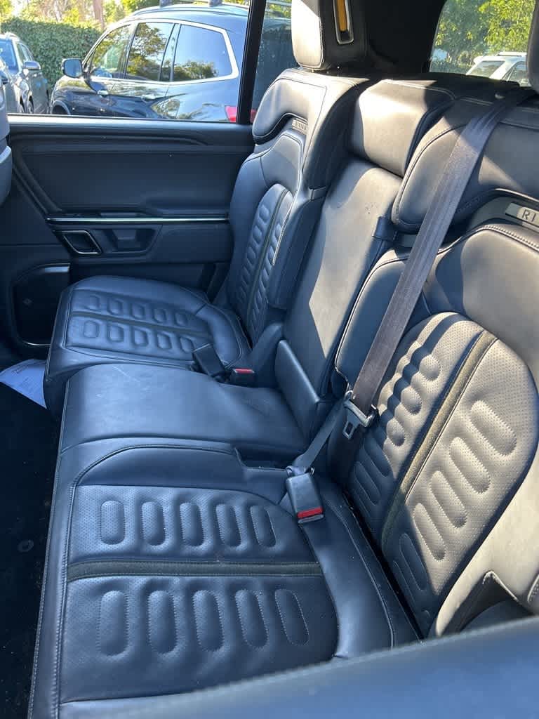 Thumbnail: 2023 Rivian R1S - 6