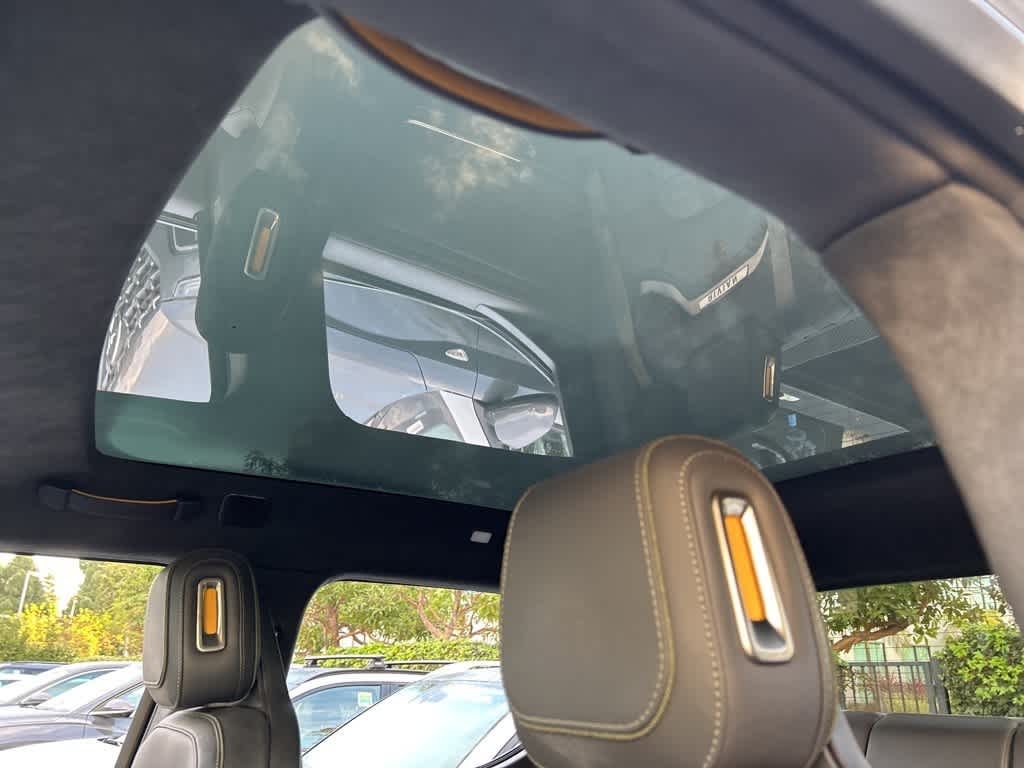 Thumbnail: 2023 Rivian R1T - 8