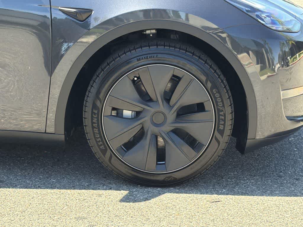 Thumbnail: 2025 Tesla Model Y - 44