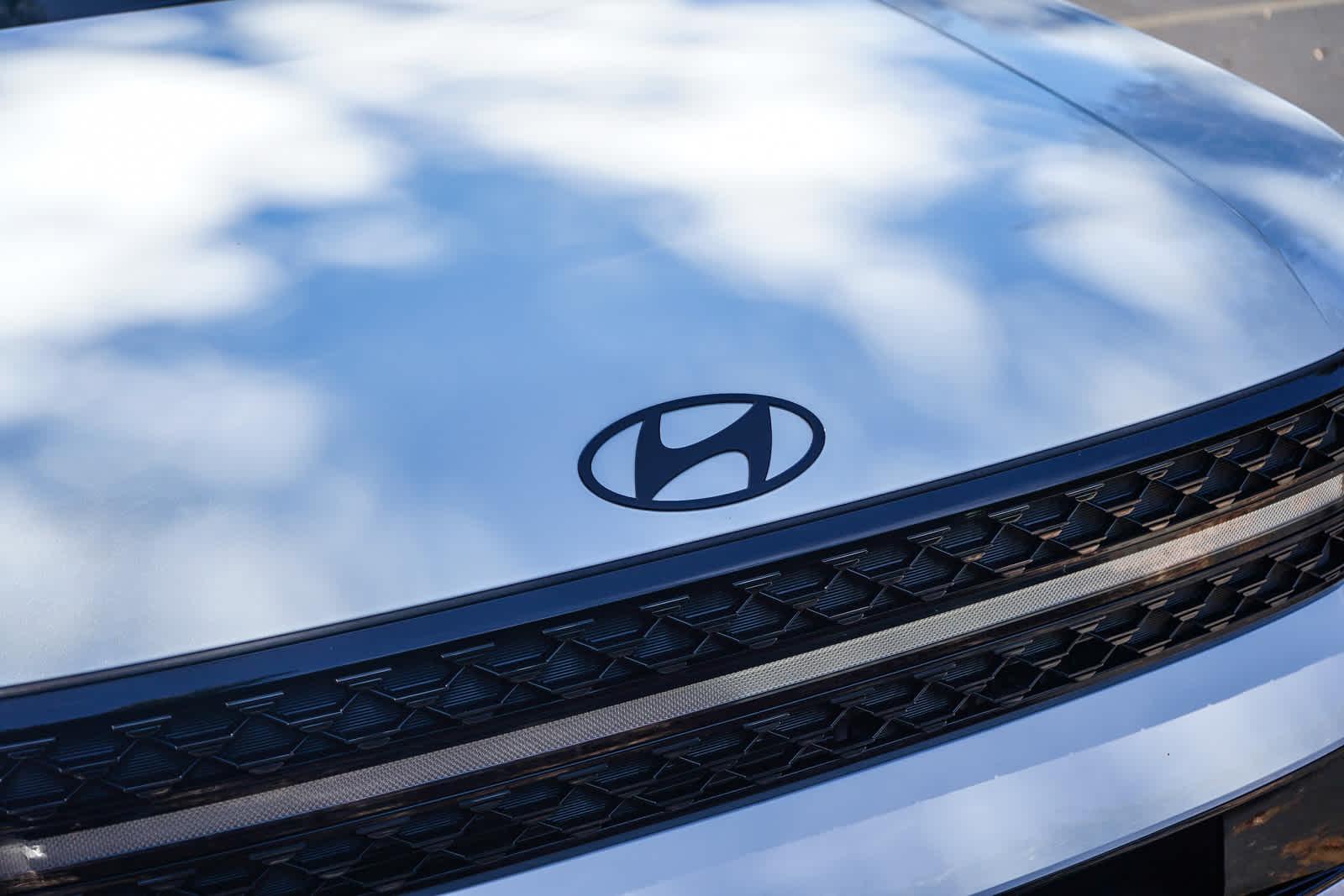Thumbnail: 2026 Hyundai Santa Fe - 11
