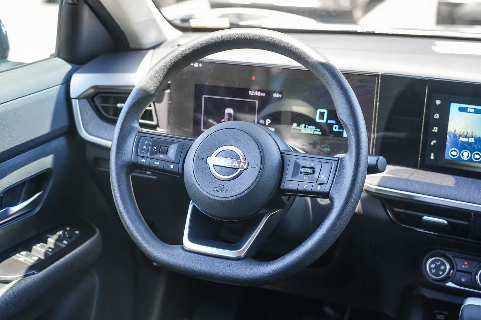 Thumbnail: 2025 Nissan Kicks - 14