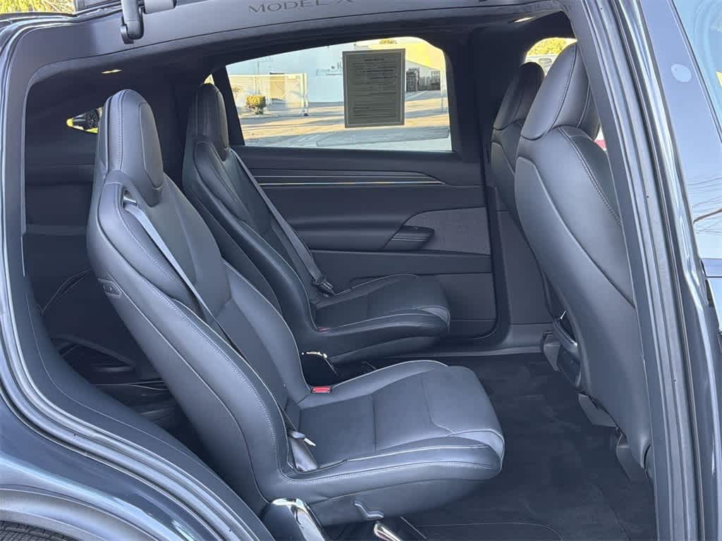 Thumbnail: 2022 Tesla Model X - 33