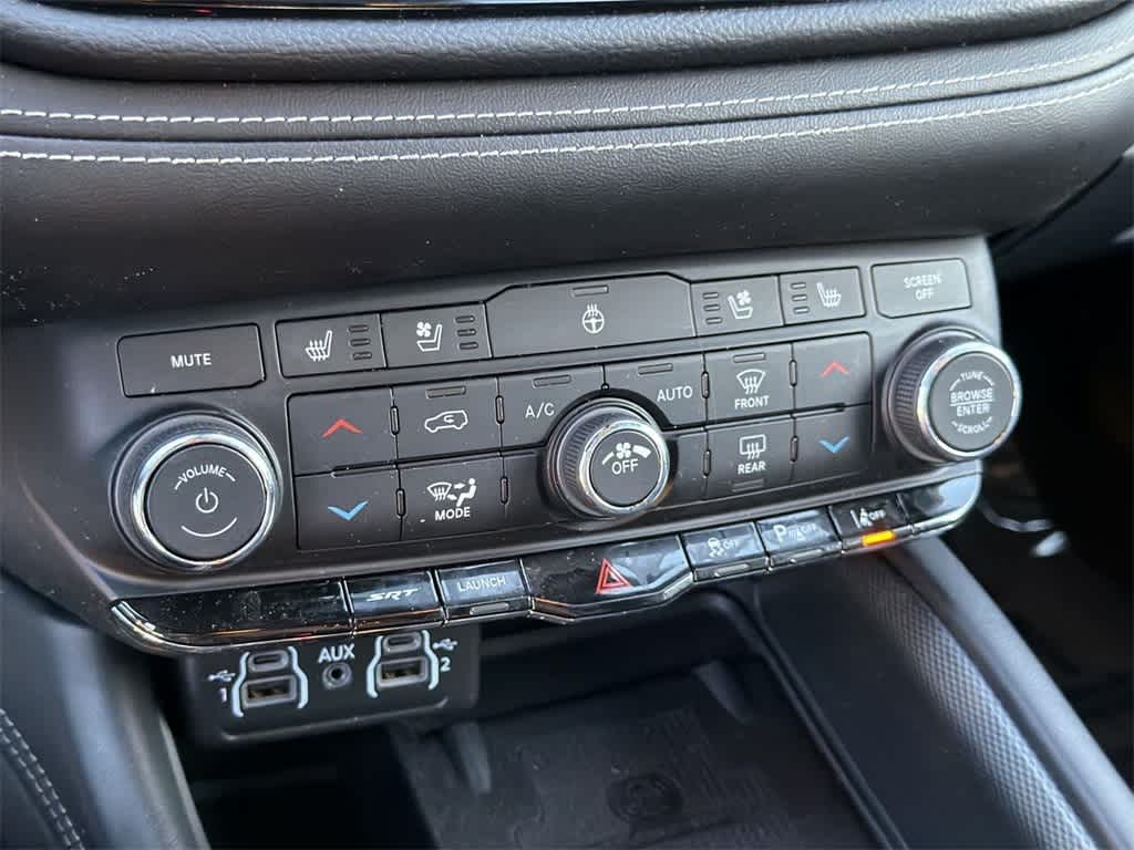 Thumbnail: 2021 Dodge Durango - 16