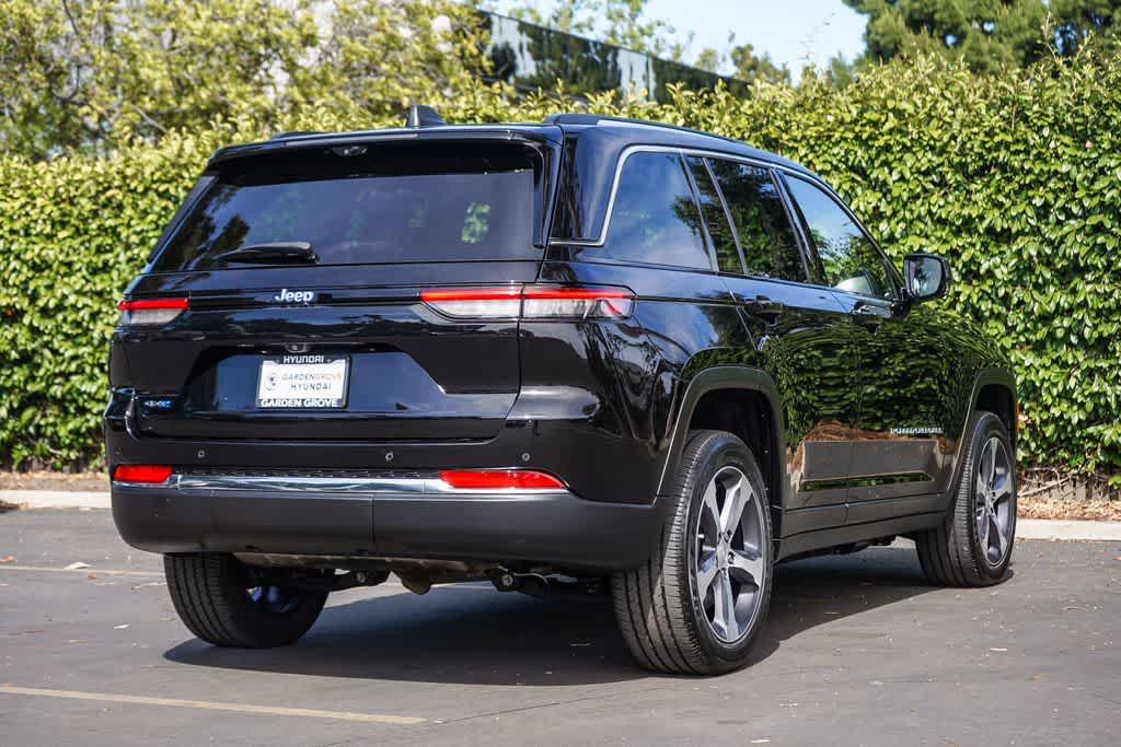 Thumbnail: 2023 Jeep Grand Cherokee - 6
