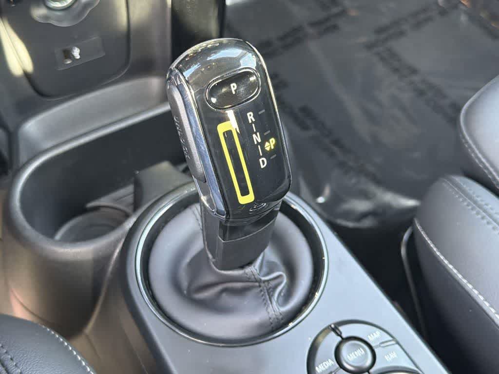 Thumbnail: 2023 MINI Cooper - 16