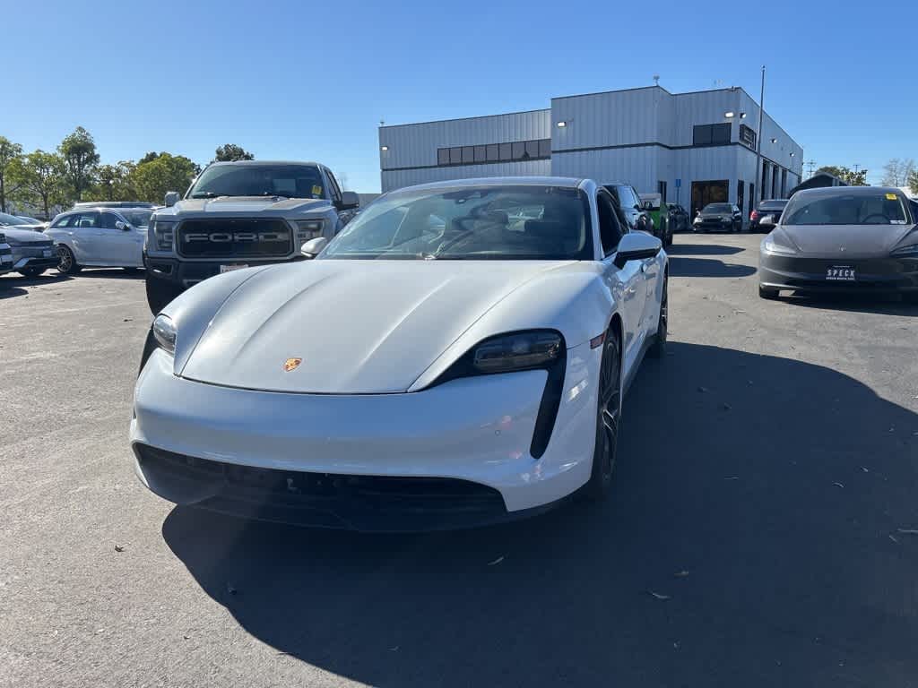 Thumbnail: 2022 Porsche Taycan - 5