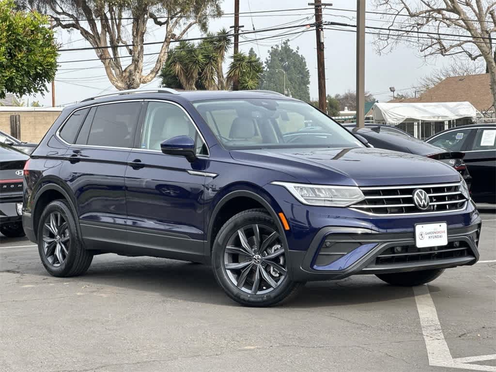 Thumbnail: 2022 Volkswagen Tiguan - 8