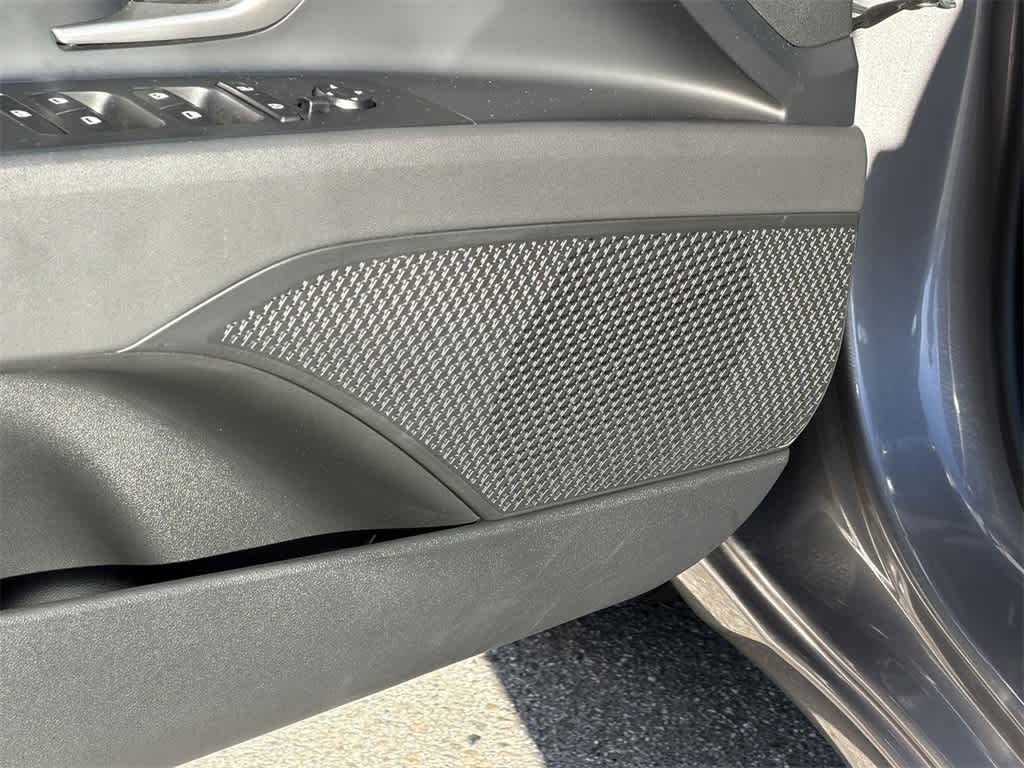 Thumbnail: 2025 Hyundai Elantra - 26