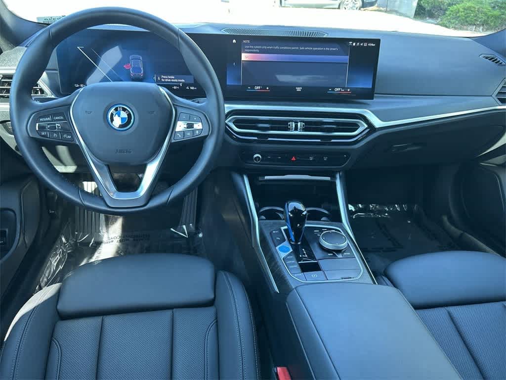 Thumbnail: 2023 BMW i4 - 20