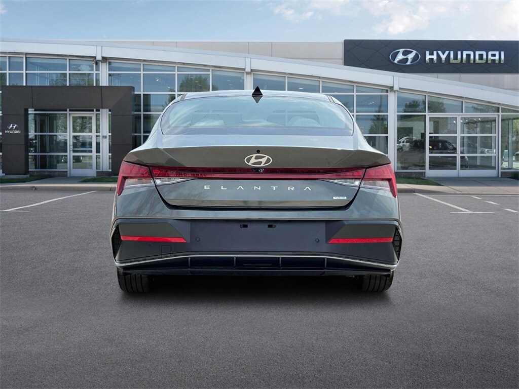 Thumbnail: 2025 Hyundai Elantra - 6