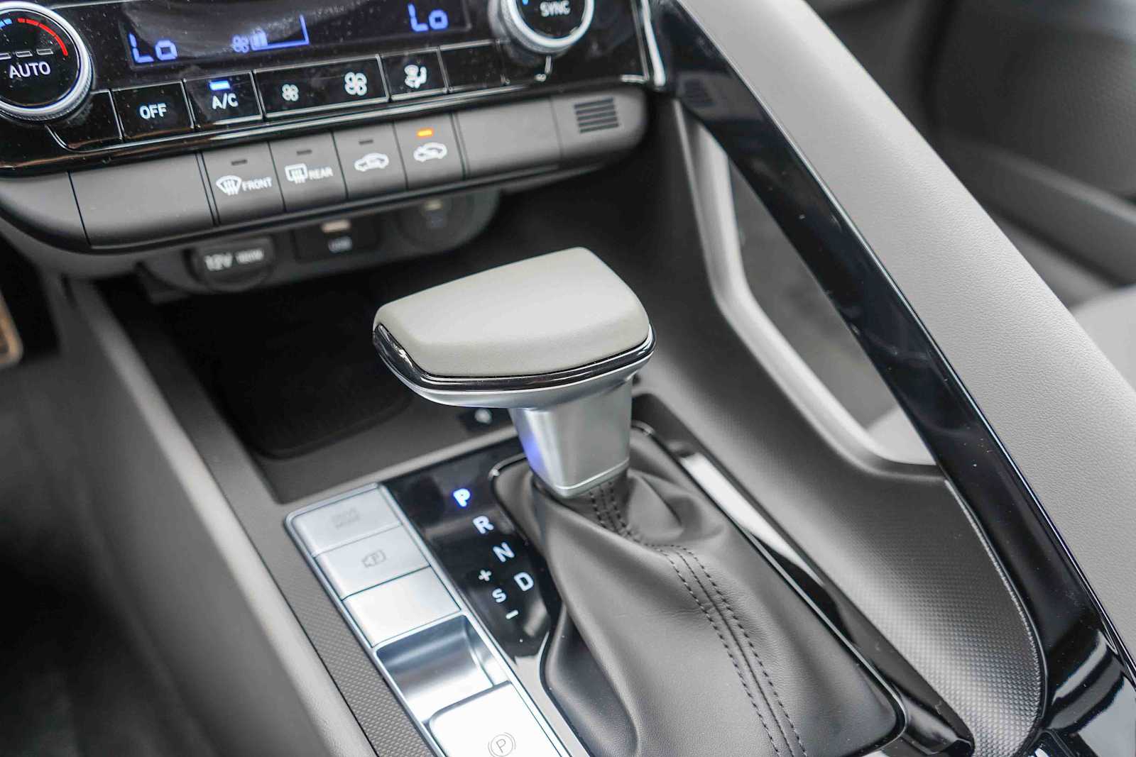 Thumbnail: 2026 Hyundai Elantra - 23