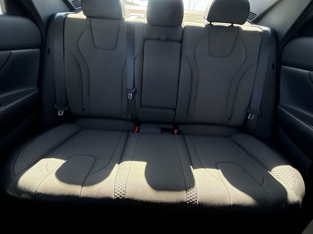 Thumbnail: 2026 Hyundai Elantra - 4