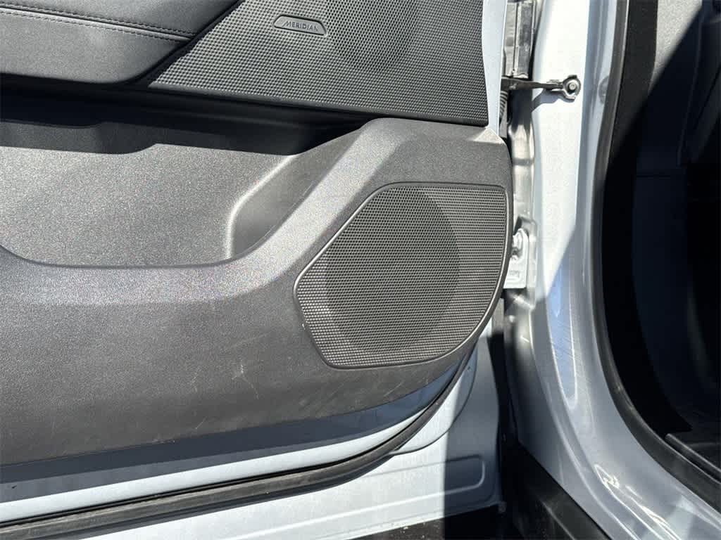 Thumbnail: 2024 Land Rover Range Rover Velar - 25