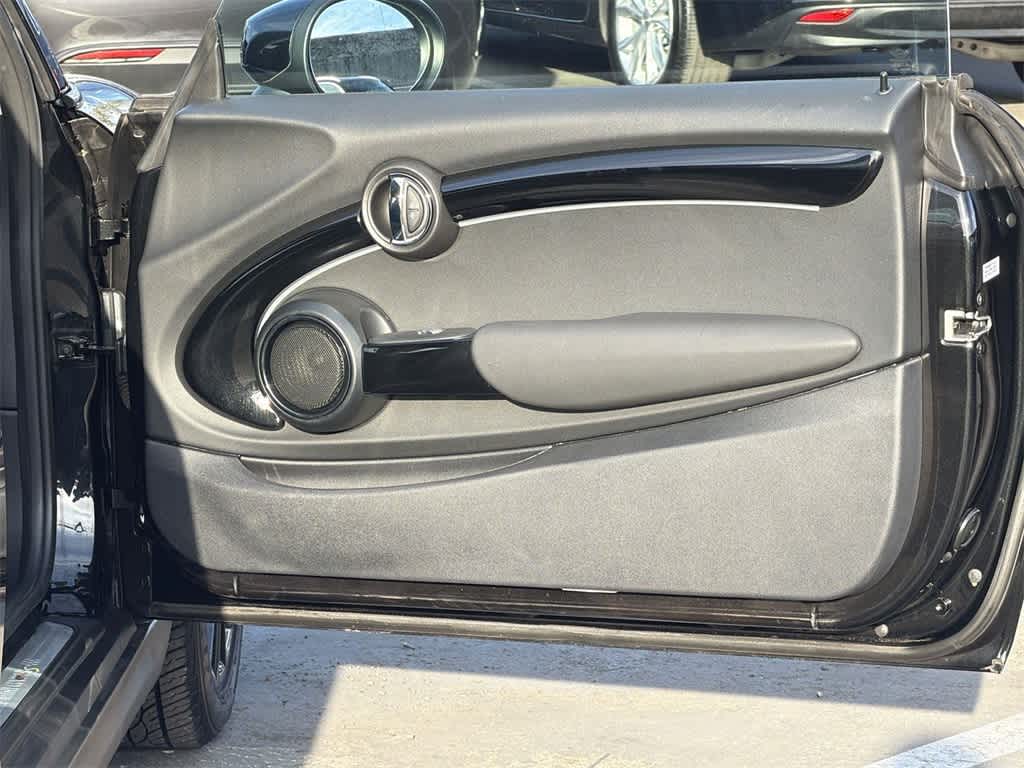 Thumbnail: 2023 MINI Cooper Hardtop - 31