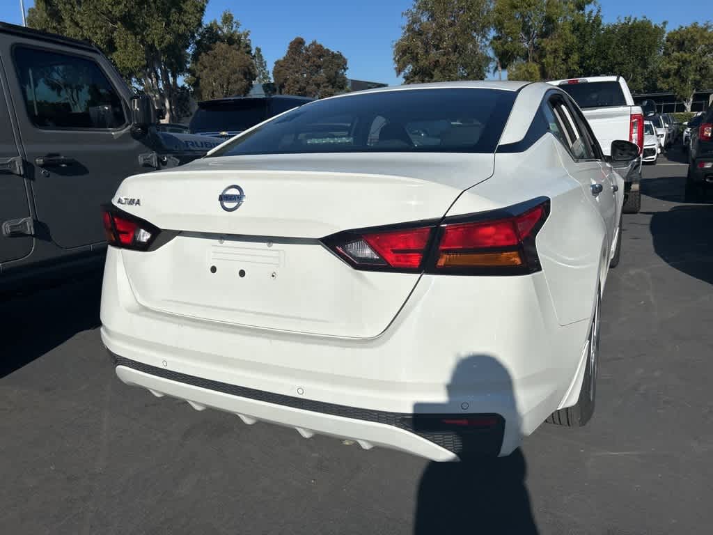 Thumbnail: 2021 Nissan Altima - 3