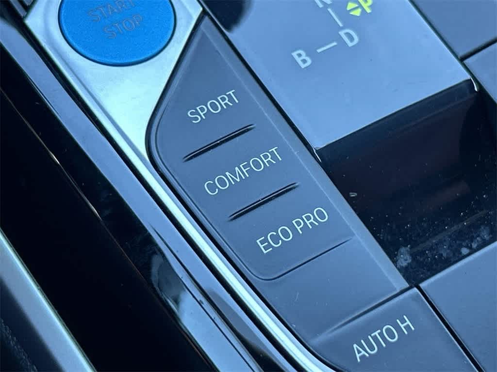 Thumbnail: 2023 BMW i4 - 30