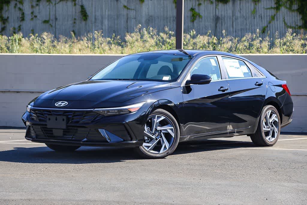 Thumbnail: 2025 Hyundai Elantra - 1