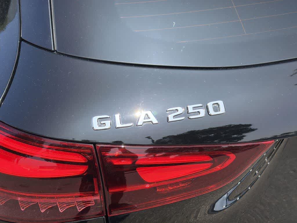 Thumbnail: 2025 Mercedes-Benz GLA - 31