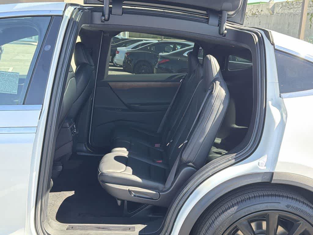 Thumbnail: 2020 Tesla Model X - 29