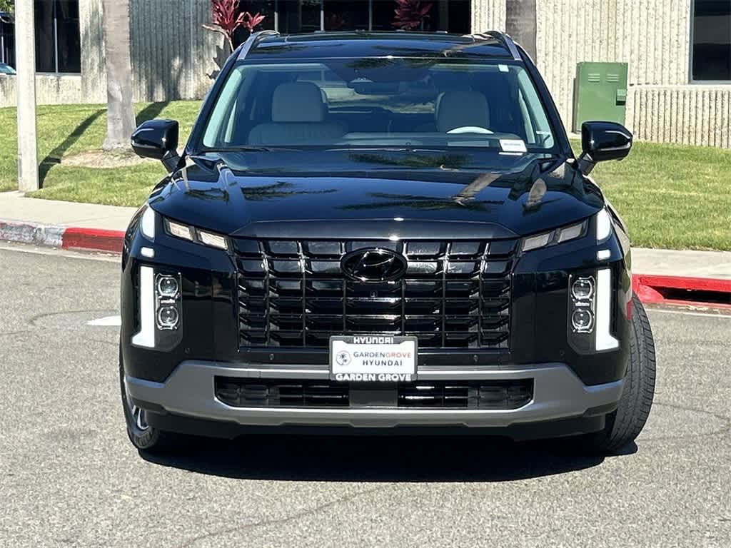 2024 Hyundai Palisade Limited photo 2