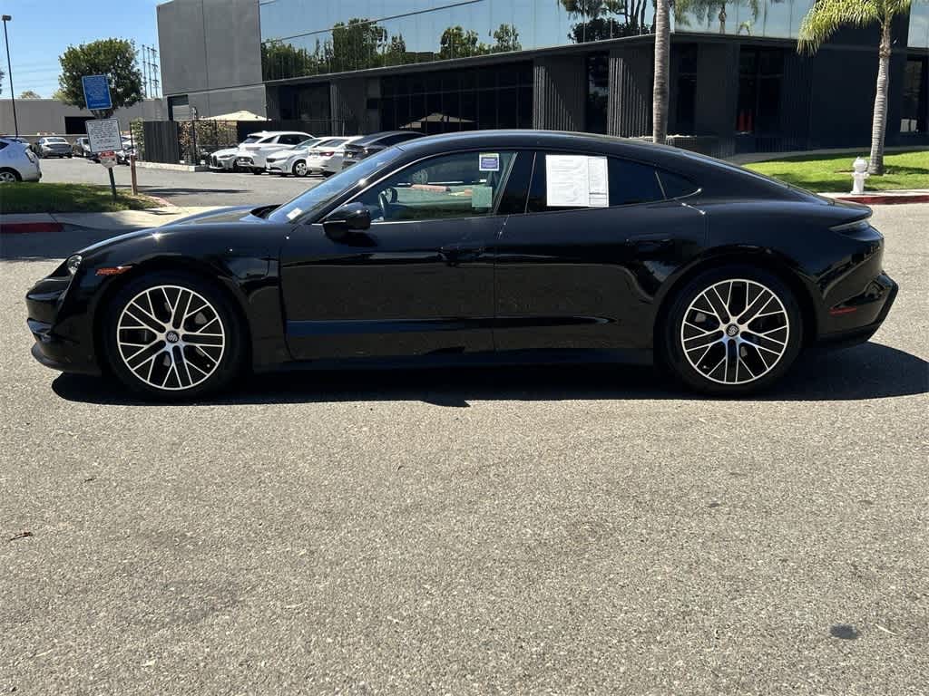 Thumbnail: 2021 Porsche Taycan - 15