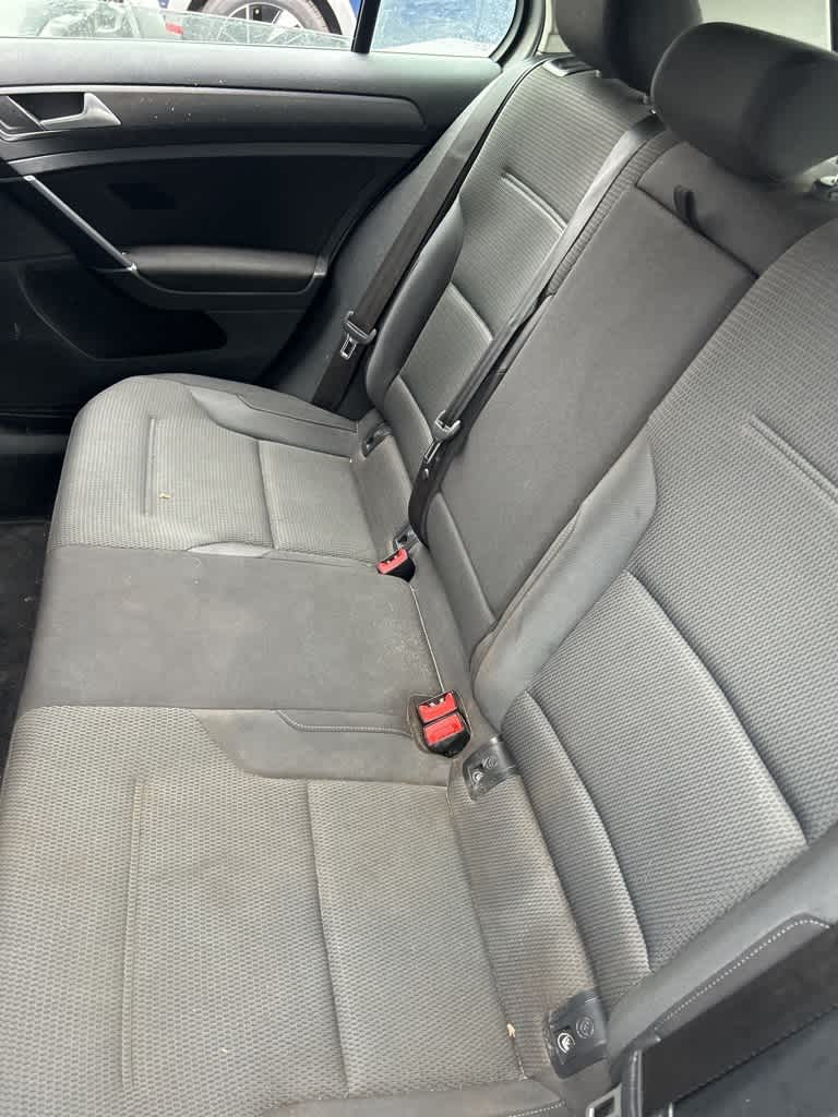 Thumbnail: 2019 Volkswagen e-Golf - 6