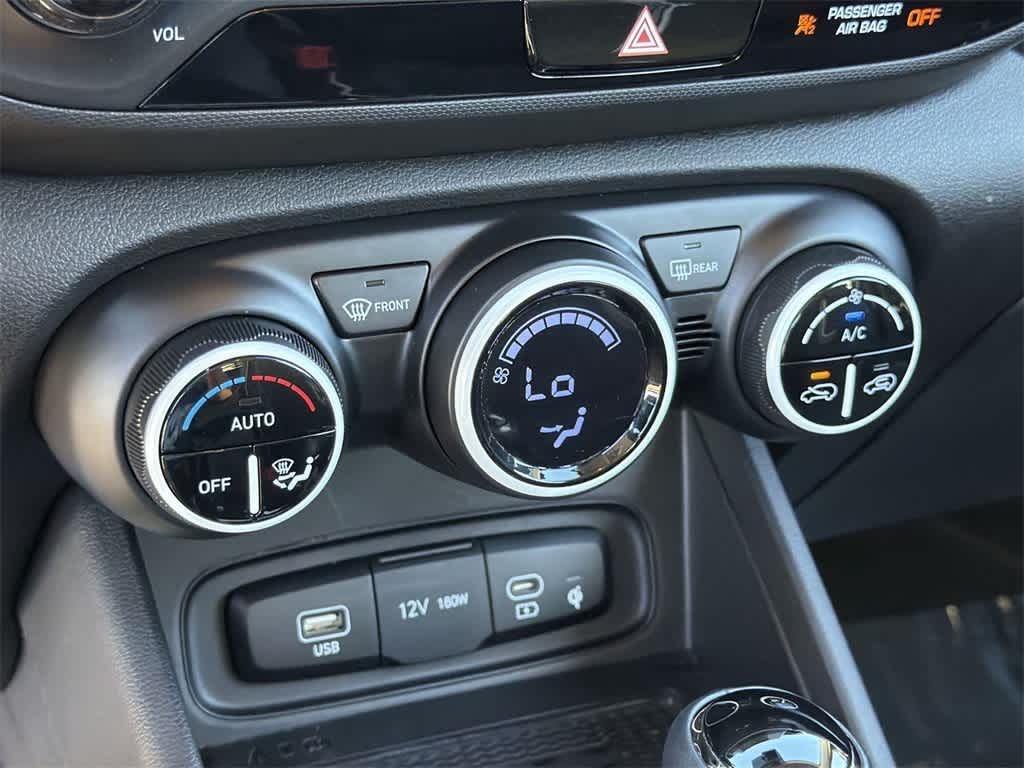 Thumbnail: 2024 Hyundai Venue - 16