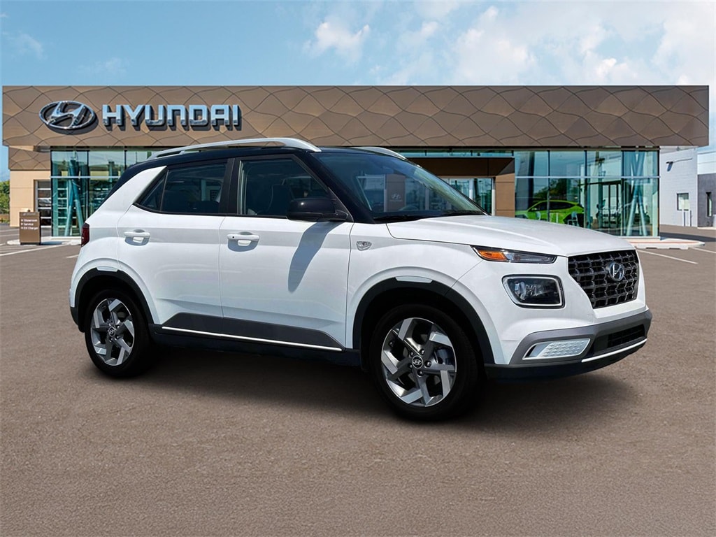 Thumbnail: 2025 Hyundai Venue - 10