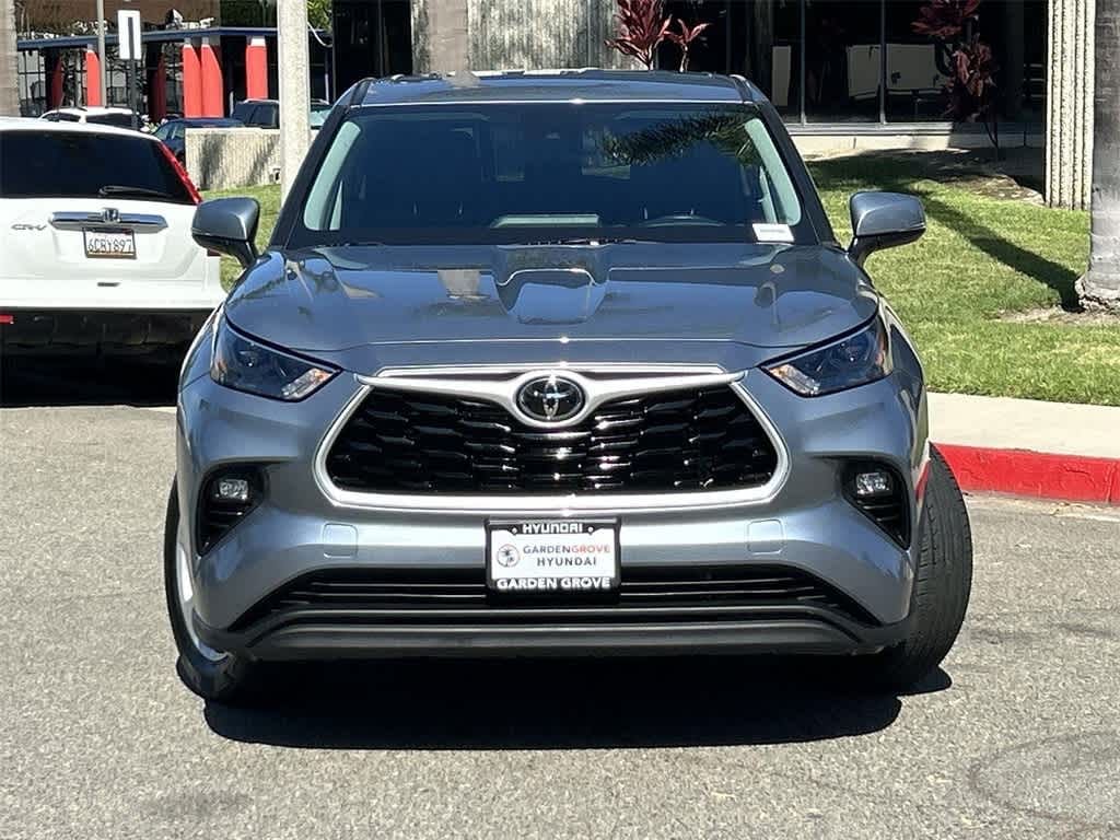 Used 2022 Toyota Highlander LE SUV